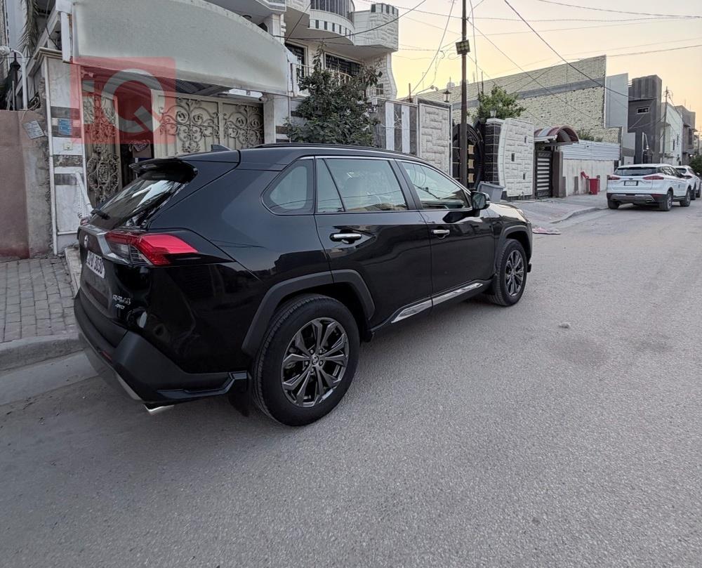 تويوتا راف 4